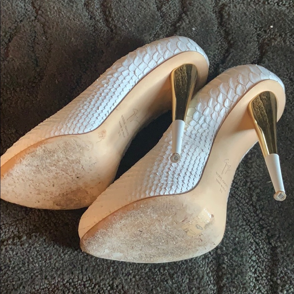 Authentic Giuseppe Zanotti Pump - image 3